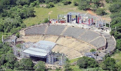 Una gran cantidad de personas se aglomeraron en el Anfiteatro de San Bernardino, por lo que la Fiscalía decidió abrir una investigación.