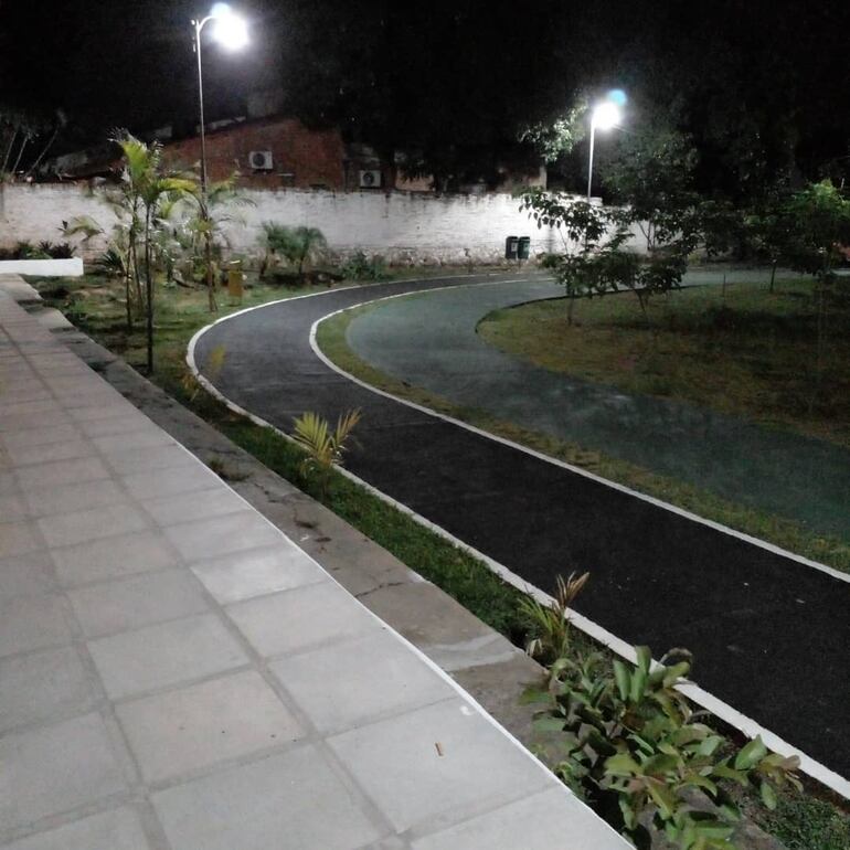 El caminero es muy utilizado en horas de la noche por los ciudadanos. (gentileza).