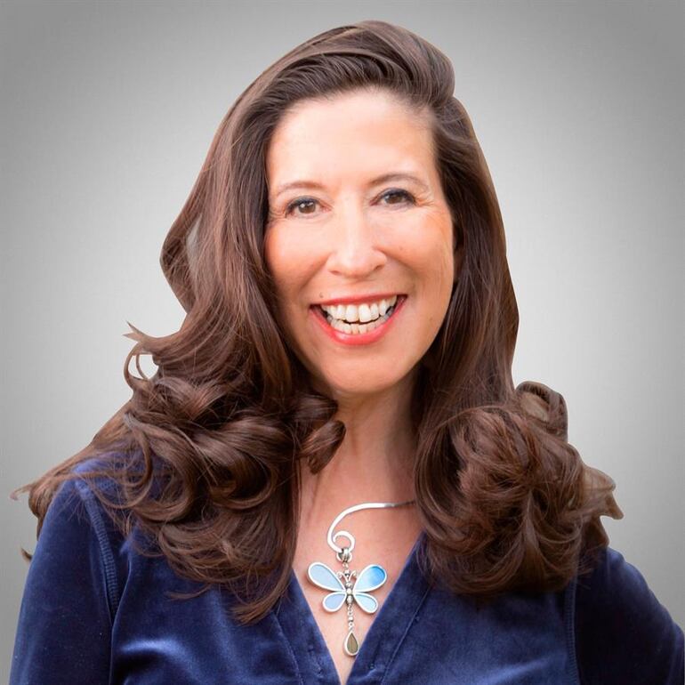 Teresa Leger Fernández.