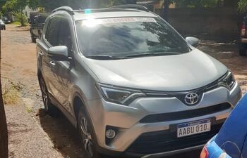 El vehículo Toyota, modelo RAV4 CVT, denunciado como robado en la República Argentina, estaba en poder del funcionario de la IX Región Sanitaria.