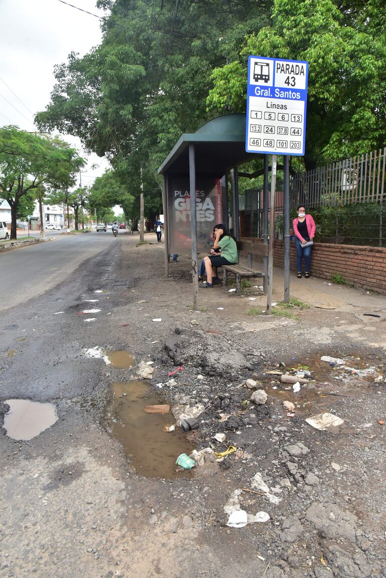 Refugio abandonado en  Artigas y República Dominicana.