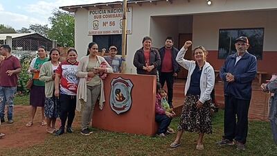 Vecinos se manifestaron esta mañana en repudio a la inseguridad y la inacción policial.