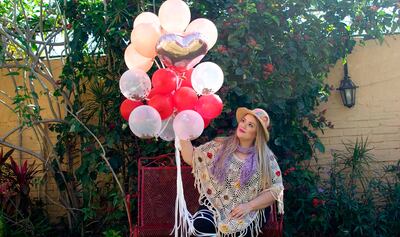 El Jardín Cultural de Graciela Abbate fue el espacio elegido por Cielito Fernández para realizar la grabación del videoclip de “Mamá”, rindiendo de esta manera un homenaje a su madre.