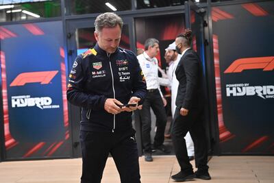 Christian Horner, director de la escudería Redb Bull Racing, en el circuito de Yeda, sede del Gran Premio de Arabia Saudita, la segunda carrera del Mundial 2022.