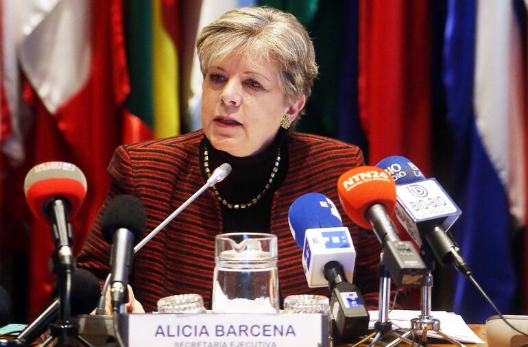 Alicia Bárcena, titular de la Cepal, presentó el informe "Panorama Fiscal de América Latina y el Caribe 2020"