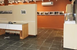 La actividad será un recorrido guiado por la galería Matices para conversar sobre las obras de Mastro.