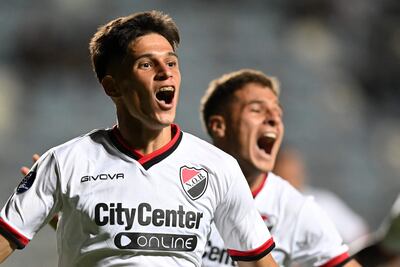 Brian Aguirre celebra su gol para Newell's ante Audax Italiano.