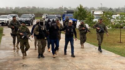 Momento de la llegada de los detenidos a la dirección de Policía de Concepción.