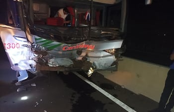 Ómnibus involucrado en accidente de transito.