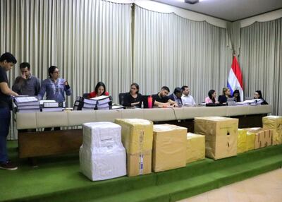 El MOPC realizó hoy el acto de apertura de ofertas para asfaltado de la ruta PY12.