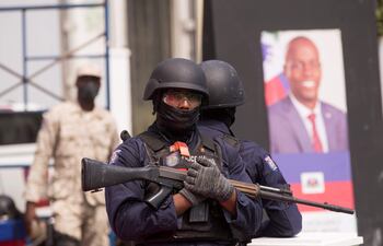 El magnicidio de Moise fue cometido, según las pesquisas, por un comando de mercenarios que irrumpieron en la residencia presidencial en la madrugada del 7 de julio sin hallar resistencia.