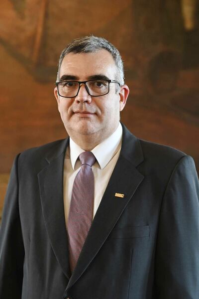 Nicolás Zárate, ministro de Educación y Ciencias.