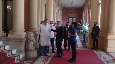 El doctor César Zorrilla  se reunió con el ministro Daniel Centurión para exigir una recategorización salarial del gremio que aglutina a profesionales del Hospital Nacional de Itauguá.