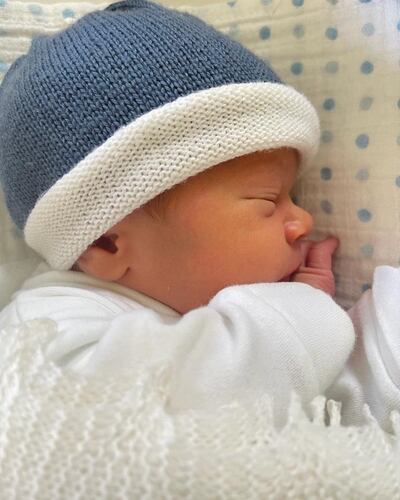¡Pura ternura! El recién nacido Ernest George Ronnie Brooksbank. (Instagram/Princess Eugenie)