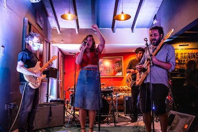 Juanito Ayala, Julia Peroni, Starky Villagra y Giovanni Domínguez, en la noche del viernes durante el recital ofrecido. Foto: Juanma Escobar.