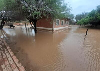 Las lluvias trajeron gran alivio en la zona. En la foto, la institución educativa de la zona de Pedro P. Peña.