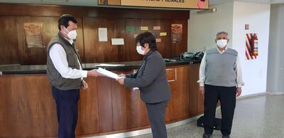 La presentación del habeas data en el Palacio de Justicia de San Juan Bautista, Misiones.