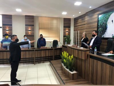 El concejal Víctor Hugo Quiroga Amarilla asumió esta mañana en la Junta Municipal de Presidente Franco.