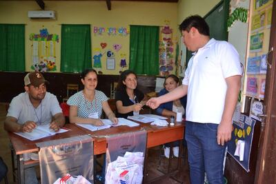 Cristian Acosta, candidato a gobernador por Honor Colorado.