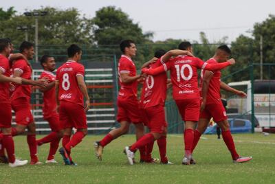 El conjunto rojo llega a 18 unidades, tres menos que los líderes.