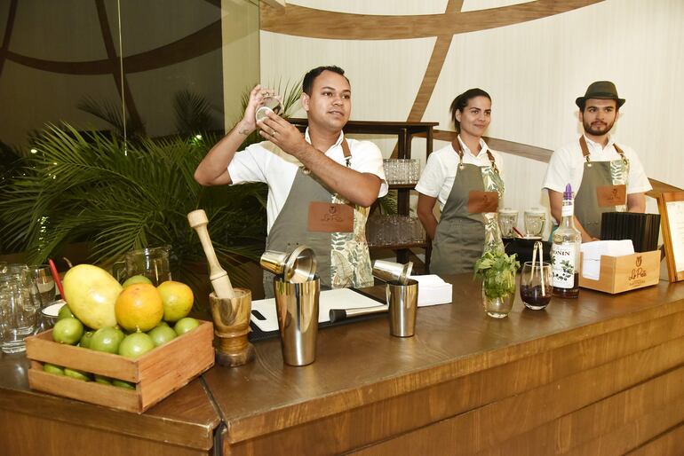 Hubo tragos con y sin alcohol.