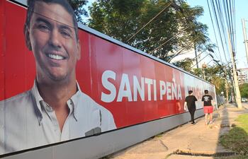 Cartel electoral de Santiago Peña, aspirante presidencial del cartismo.