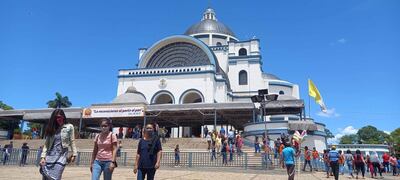En la Basílica se observó un constante vaivén de peregrinos que llegaron desde diferentes puntos de nuestro país.