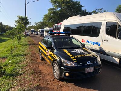 La movilización de exobreros de Itaipú creó un enorme caos en el tránsito sobre la ruta PY07.