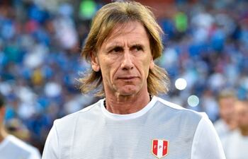 Ricardo Gareca, el técnico argentino que dirige a Perú.