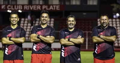 El nuevo cuerpo técnico de River Plate encabezado por Iván Almeida junto a sus colaboradores, Adolfo Fatecha (asistente), Eduardo Pérez (PF) y Arnaldo Alfonso Colmán (preparador de arqueros). (Foto, @KELITO_1911)