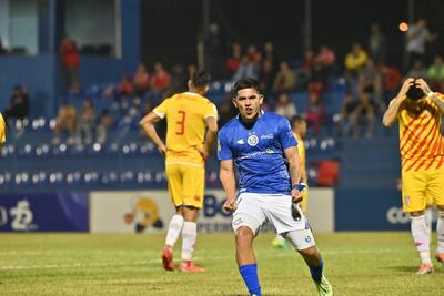 Tomás Rojas en pleno festejo después de anotar el segundo gol de Sol de América