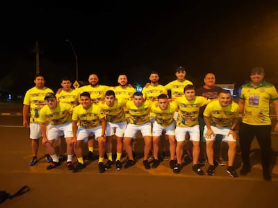 Seleccionado de Carmen del Paraná que debuta hoy contra Ayolas, en Capitán Bado.