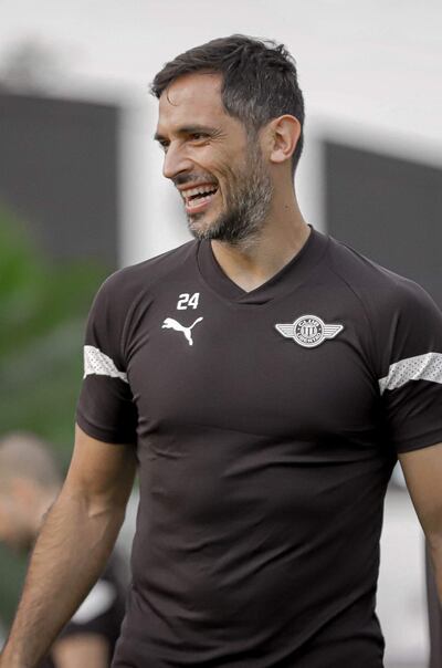 Roque Santa Cruz (41 años) se perderá el partido de mañana entre Libertad y Luqueño, en La Huerta.