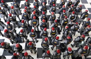 Los agentes de la Fuerza Nacional llegaron este viernes a Foz de Yguazú para reforzar los controles en la frontera.