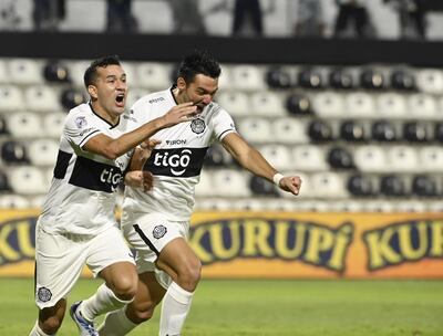 Festejo de los olimpistas tras el gol del triunfo ante Guaireña