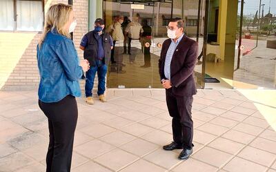 La ministra Liz Cramer visitó el Chaco Central para ofrecer servicios a productores y comerciantes.