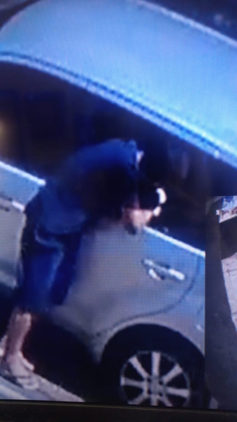 Tortolero sospechoso que trabajaría en conjunto con un cuidacoches en Asunción para robar