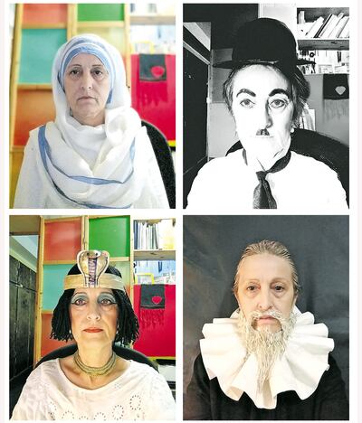 La madre Teresa de Calcuta, Charles Chaplin, Cleopatra y  Miguel de Cervantes caracterizados por Raquel Ríos Tonina, buscando dar un toque entretenido a sus sesiones de teletrabajo.