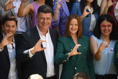Efraín Alegre y Soledad Núñez, precandidatos por la Concertación Nacional. En redes sociales varios internautas se quejaron por aparecer en el padrón de la Concertación Nacional y exigieron ser excluidas porque no se sienten identificadas con la agrupación partidaria.
