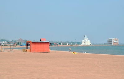 Vista de la playa San José, en la actualidad, que es la más visitada normalmente en verano.