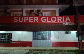 Local ubicado en Fernando de la Mora y que fue asaltado por el malviviente, que aparentemente contaba con un cómplice para su huida.