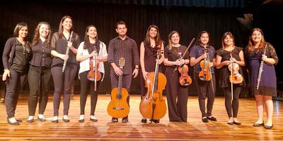 Integrantes de la Orquesta de la FADA, que participarán hoy del concierto virtual, en homenaje a los 131 años de creación de la UNA.