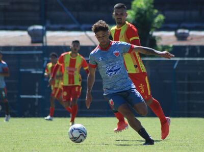 Martín Ledesma y Fernando de la Mora, igualaron sin goles en Capiatá.