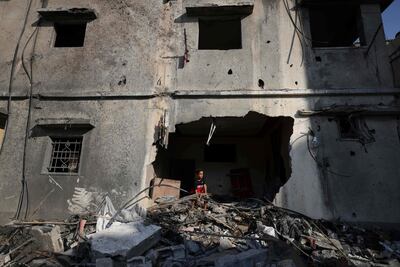 Edificio bombardeado por las fuerzas israelíes en la Franja de Gaza. (AFP)