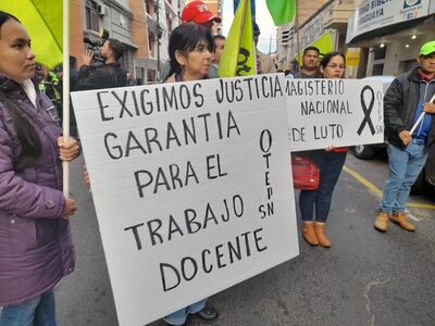docentes manifestación protesta Ministerio Educación