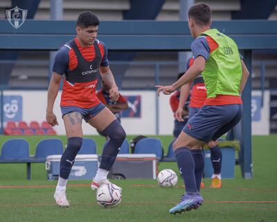 El mediapunta argentino Claudio Aquino ingresaría en el equipo titular en lugar de Braian Samudio.