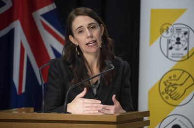 La primera ministra de Nueva Zelanda, Jacinda Ardern, brinda datos sobre la situación de confinamiento, en una conferencia en Wellington.