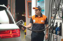 Copetrol controla permanentemente los estándares de calidad de sus
combustibles.
