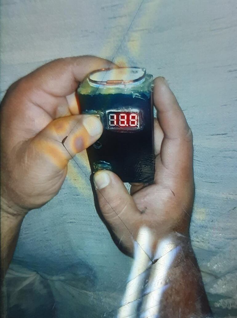 El artefacto con el cual alteraba los tragamonedas.