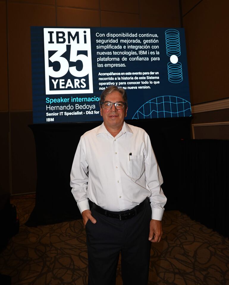 Hernando Bedoya visitó nuestro país para impartir una charla sobre los 35 años de IBM i y su proyección a una década.